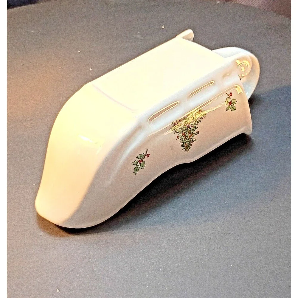 Vintage Holiday Hostess Christmas Sleigh Gravy Boat Gold Trim Japan Collectible